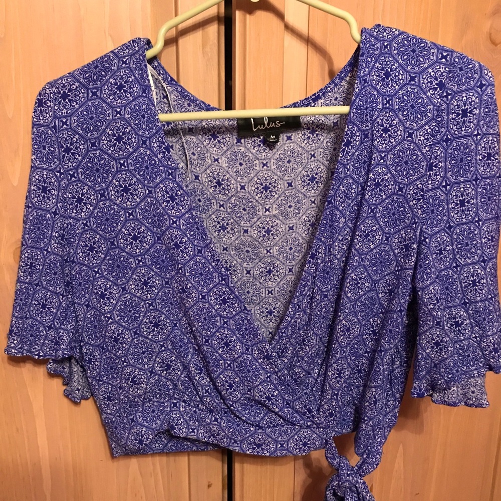 Lulu Crop Blue Wrap Top!